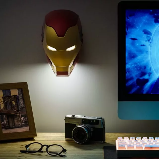 Lampička Marvel - Iron Man Helmet