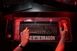 Podložka pod myš Game of Thrones: House of the Dragon - Podložka s bezdrátovou nabíječkou a RGB podsvícením (Numskull)