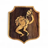 Replika Kingdom Come: Deliverance II - Dřevěný štít na stěnu Bezedná Díra (malý)