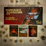 Sada sběratelských plaketek Dungeons & Dragons - 50th Anniversary 1st Edition Book Cover (3 ks)