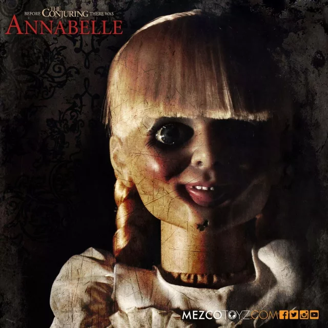 Replika Conjuring - Annabelle Scaled Prop 46 cm (Mezco Toys)