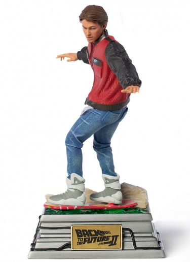 Soška Back to the Future II - Marty McFly on Hoverboard Art Scale 1/10 (Iron Studios)