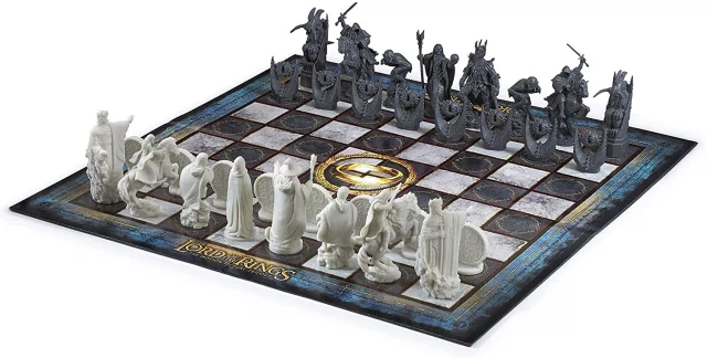 Lord of The Rings Battle for Middle Earth Chess Set