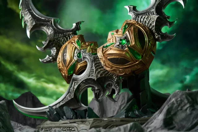 Replika zbraně World of Warcraft - Warglaive of Azzinoth Replica Scale 1/1
